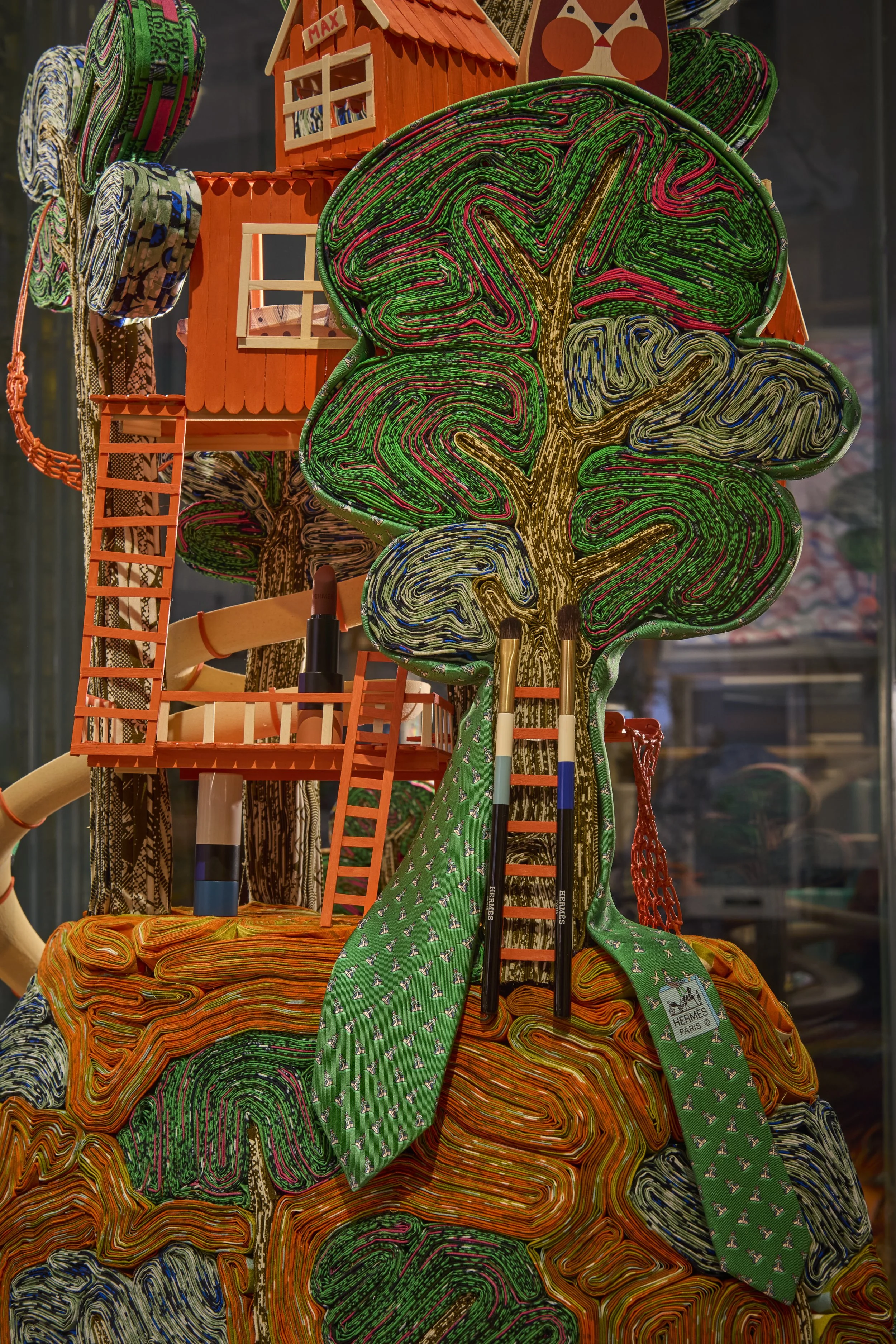 TEXTILE DREAMSCAPE FOR HERMÈS NEW WINDOW DESIGN BY SIMONE POST